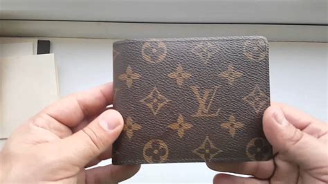 replica louis vuitton men's wallet.